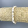 Bransoletka z fasetowanego opalu o sześcianowym kształcie 6×6 mm, długość ok. 18 cm, na elastycznej gumce