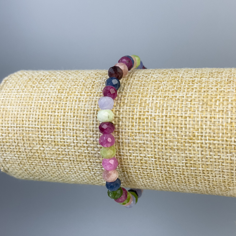 Bransoletka z fasetowanego turmalinu w kształcie rondela 6×5 mm, długość 18 cm, elastyczna