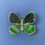 Broszka Motyl z tęczowymi kryształami, zielony, perłowy, metal srebrzysty, średnica 44 mm, długość 38 mm