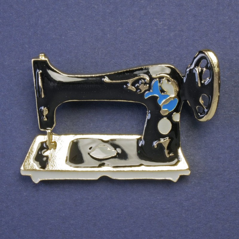 Broszka Maszyna do szycia, emalia, złocisty kolor metalu, 30×42 mm+