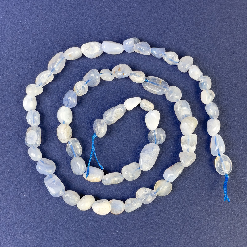 Koraliki z agatu niebieskiego fasetowane 6-8×5-7 mm na nitce, długość 40 cm