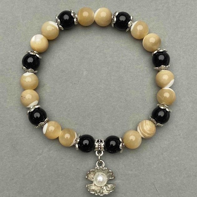 Bransoletka z beżowej masy perłowej i agatu, gładkie kulki 8,5 mm, długość 18 cm, elastyczna