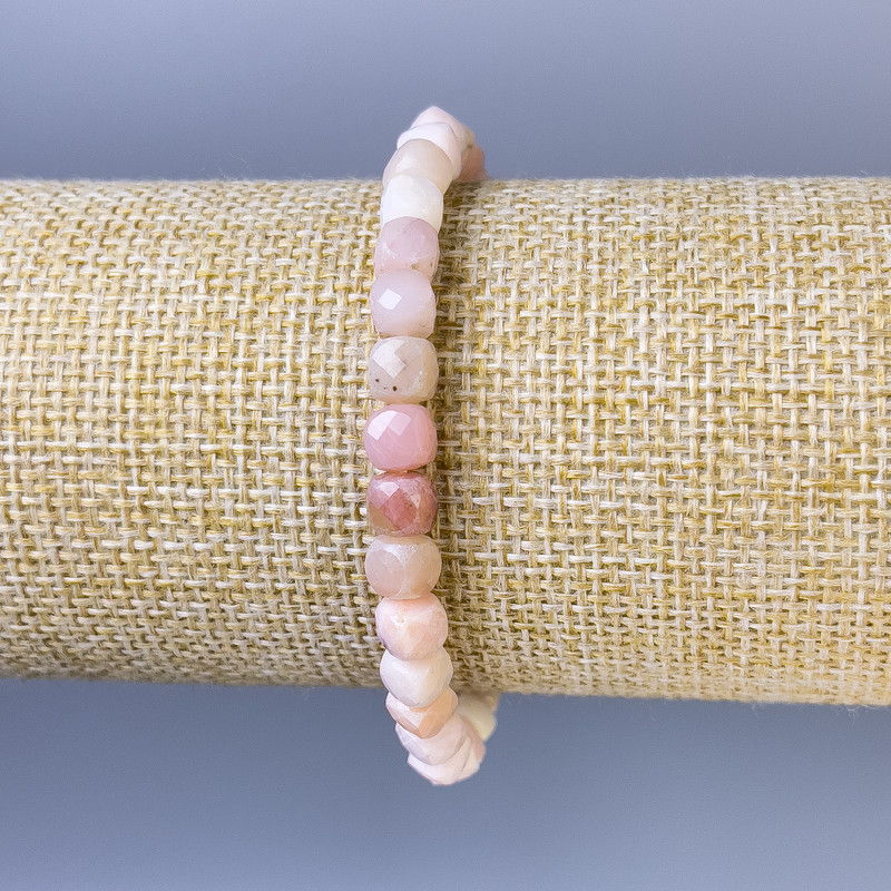 Bransoletka z opalu fasetowanego, koraliki w kształcie kostek, średnica 5 mm, długość 18 cm, elastyczna