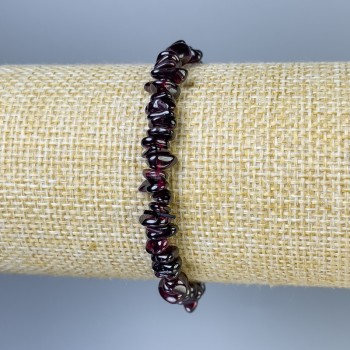 Bransoletka Granat drobina, średnica 6x3 mm +/- , długość 18 cm +/- , stretch