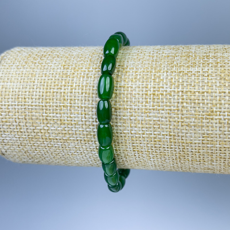Bransoletka z chryzoprazu w formie beczułek, średnica 8×6 mm, długość 18 cm, na elastycznej gumce