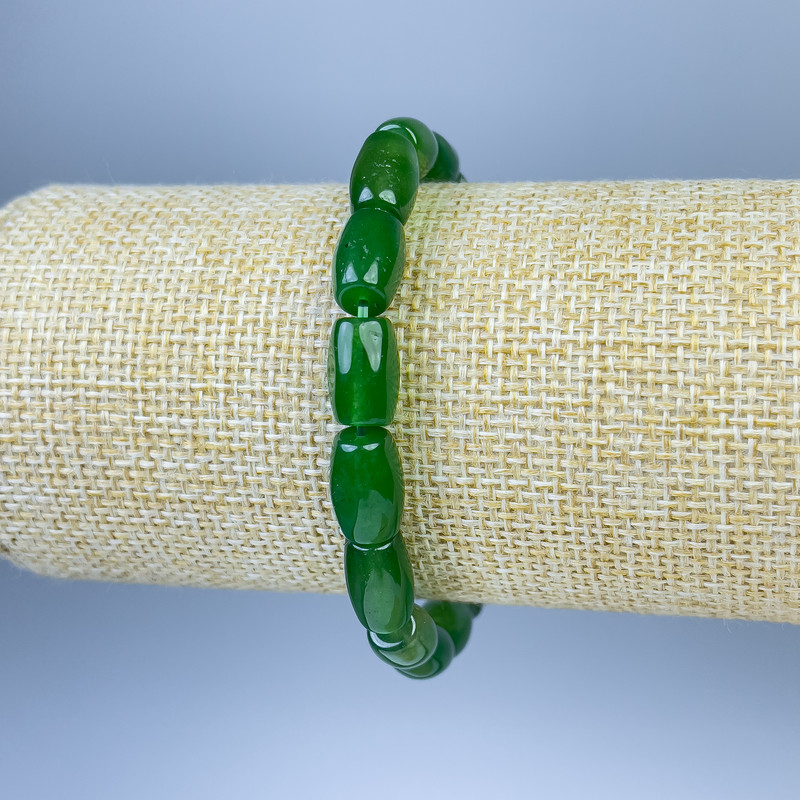 Bransoletka z chryzoprazem w formie barilo, średnica 11×8 mm, długość 18 cm, elastyczna