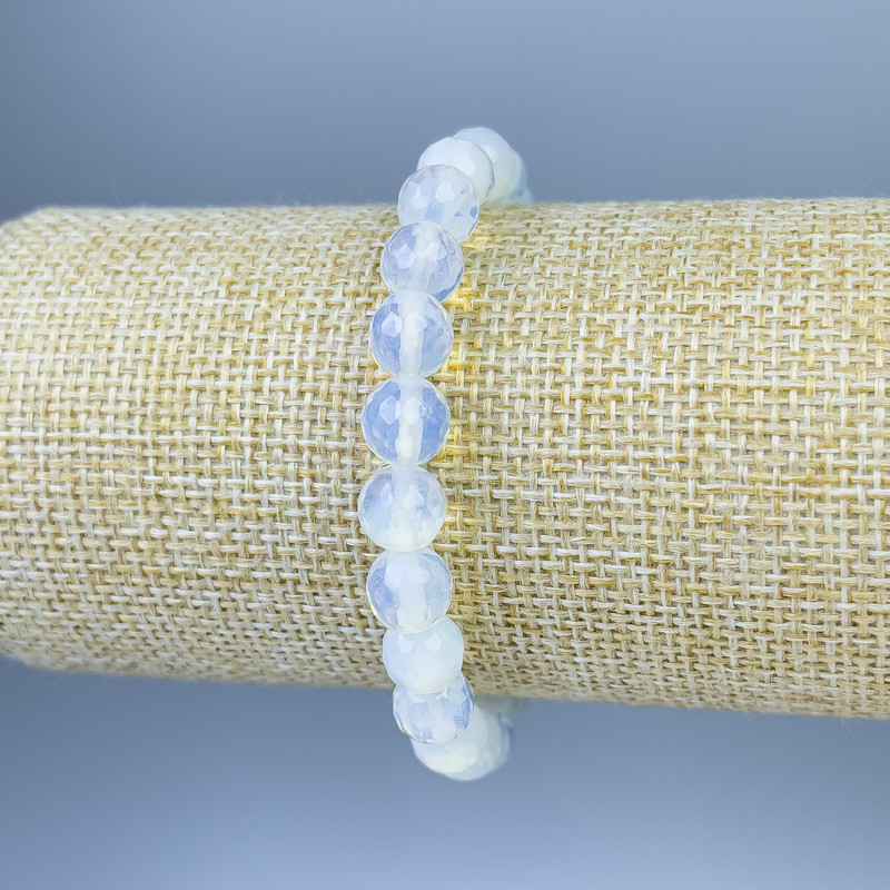 Bransoletka z kamienia księżycowego, fasetowana kulka, średnica 8 mm, długość 18 cm, elastyczna