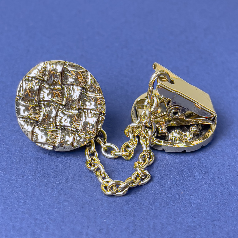 Broszka do kardiganów z metalu złotego, średnica 20 mm ± łańcuszek, długość około 9 cm ±
