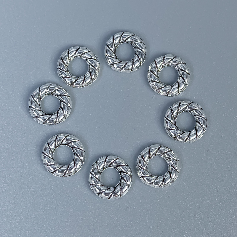 Wstawki do koralików, kolor metalu: srebrny, średnica 8×2 mm, otwór ok. 3,5 mm, opakowanie 38 szt.