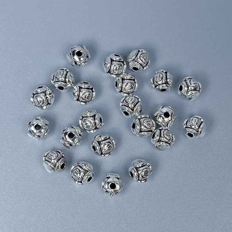 Koralik-wkładka w kolorze srebra, średnica 5×5 mm ± otwór 1 mm ± opakowanie 20 g (~50 szt.)
