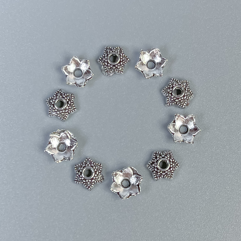 Okucia jubilerskie, kapelusik do koralików, średnica 6×1 mm, kolor - srebrny, 20 g +/- 150 szt.