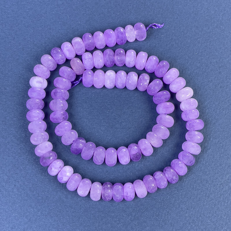 Koraliki ametystowe w kształcie rondeli 8x5 mm na nitce, długość 38 cm