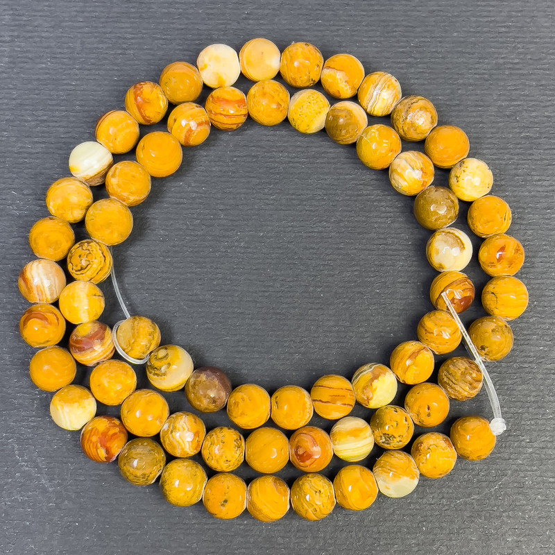 Koraliki onyksowe, gładka kulka, średnica 8,5 mm, otwór około 1,5 mm, długość 38 cm
