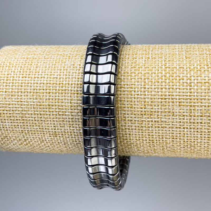 Bransoletka hematyt – ogniwa w kolorze ciemnoszarym, średnica 15×4 mm, długość 18 cm, elastyczna