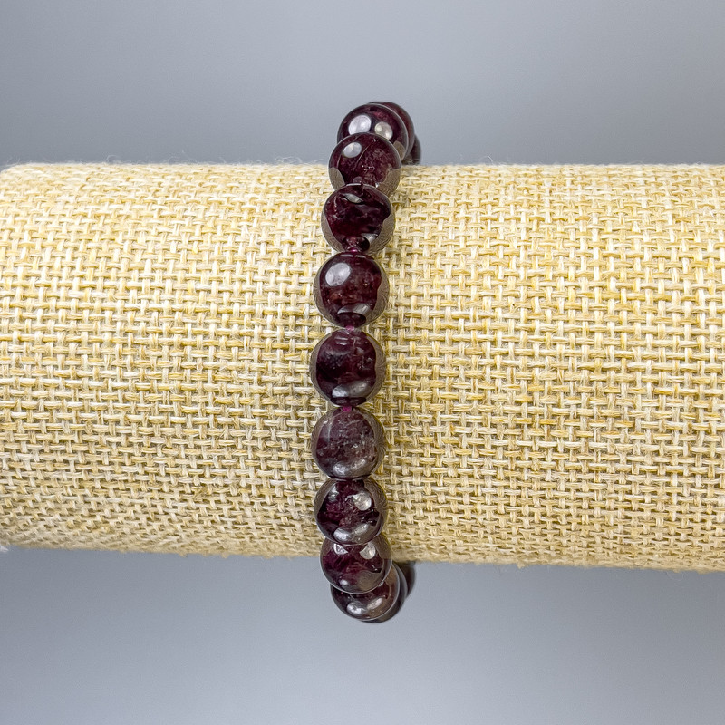 Bransoletka z granatu — gładkie kulki, średnica 8 mm, długość 18 cm, elastyczna