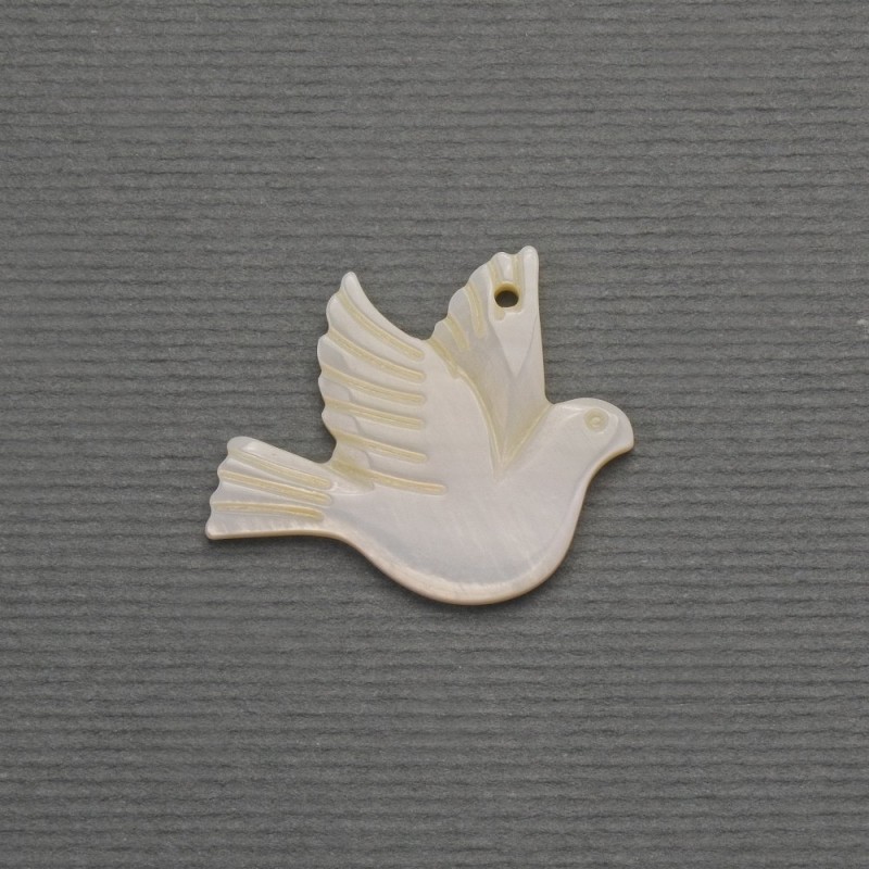 Wisiorek gołąbek z naturalnej masy perłowej 19×23 mm+