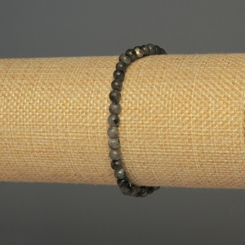 Bransoletka z labradorytu, gładka kulka, średnica 4–5 mm, długość 18 cm, elastyczna