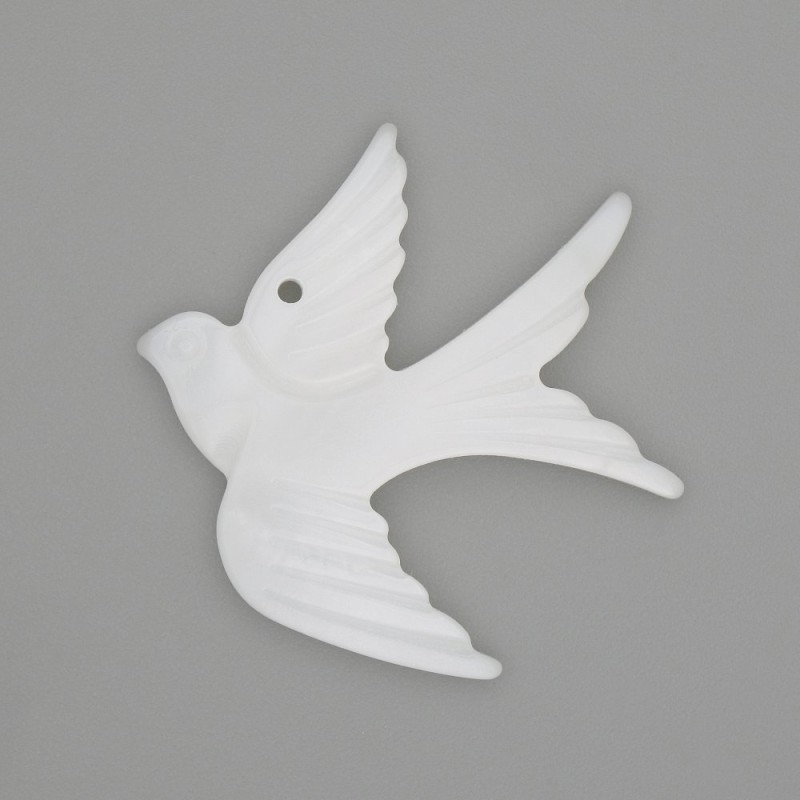 Zawieszka w kształcie jaskółki z naturalnej białej masy perłowej 25×27×3 mm+