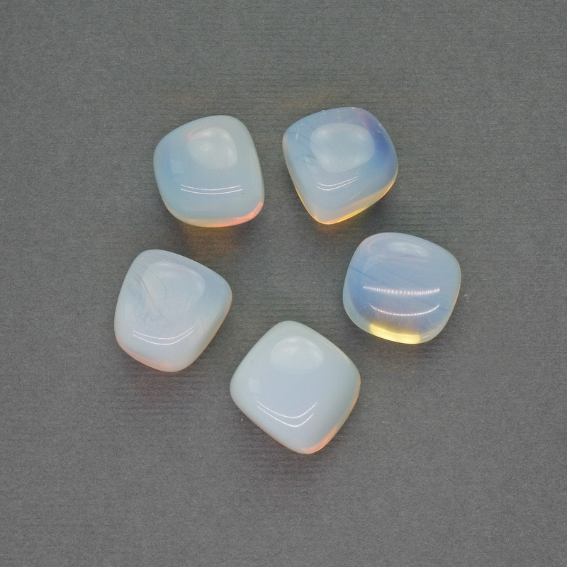 Kamień naturalny – kamień księżycowy, samorodki fasetowane bez otworu 16×14 mm (+-) (za 100 g±)