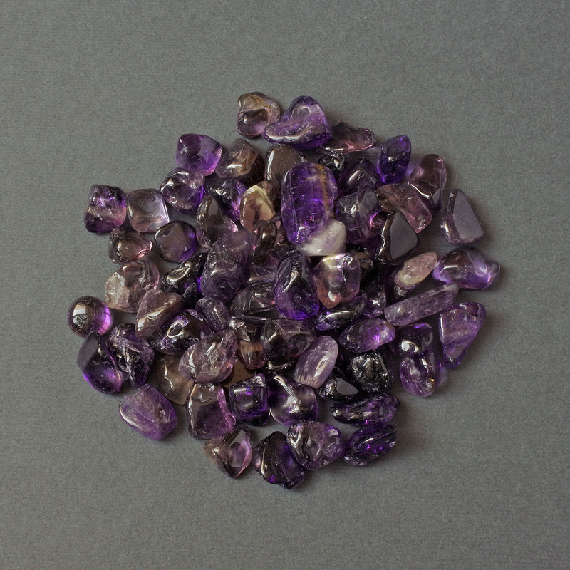 Ametystowa fasetowana kulka bez otworu 12-15×10-12 mm ± (za 100 g ±)