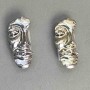 Broszka Akcent Osoba – kolor srebrzysty (miks) 55×24 mm ± srebrny metal