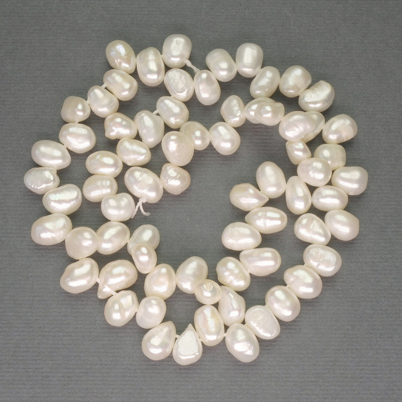 Perły rzeczne białe owalne na nitce, średnica 7×7–9 mm ±, długość 40 cm ±