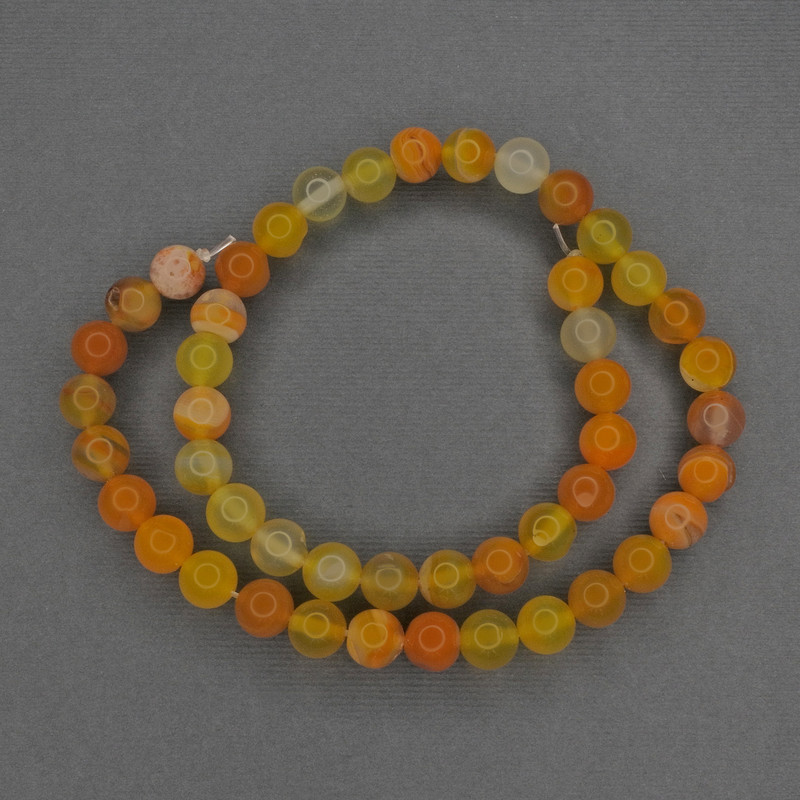 Koraliki z pomarańczowego agatu, gładkie kuleczki, średnica ok. 8 mm, na żyłce, długość 38 cm