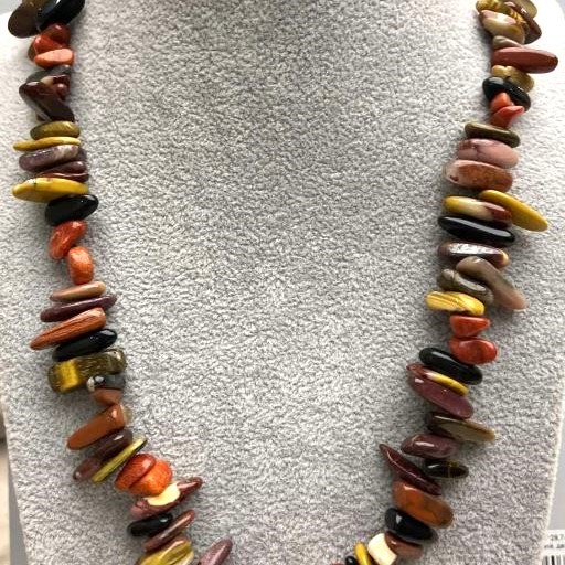 Naszyjnik Asorty – drobne igiełki, średnica 12–18×2–4 mm, długość 48 cm ±, z zapięciem, metal srebrny