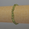 Bransoletka z drobin chryzolitu, średnica 5×3 mm ±, długość 18 cm ±, elastyczna