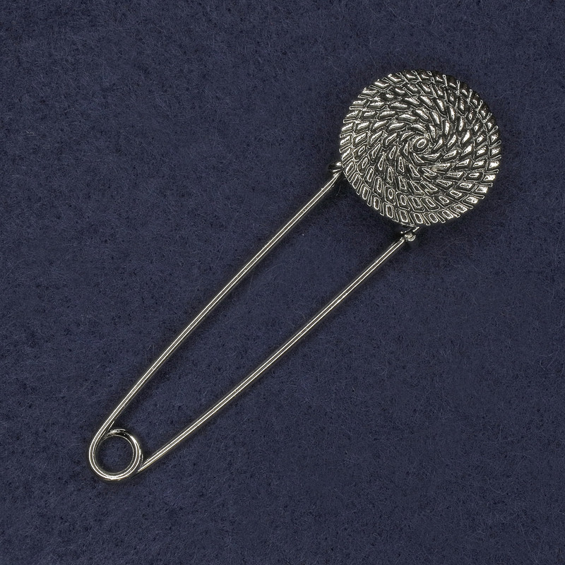 Broszka-igła „Moneta” 23×76 mm, metal w kolorze srebra