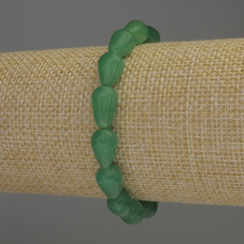 Bransoletka z nefrytu w kształcie kropli, średnica 12×8 mm, długość 18 cm, elastyczna