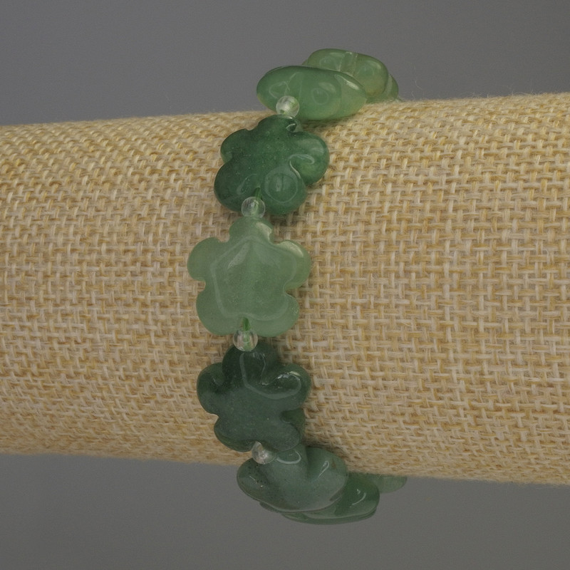 Bransoletka z nefrytu, naturalny kamień, motyw kwiatowy, rozmiar 15×6 mm ± otwór, koraliki 1 mm ± 3 mm, długość 18 cm ± elastyczna baza