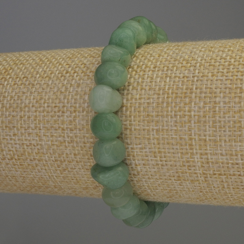 Bransoletka z nefrytu fasetowana, średnica 10×7 mm, długość ok. 18 cm, elastyczna