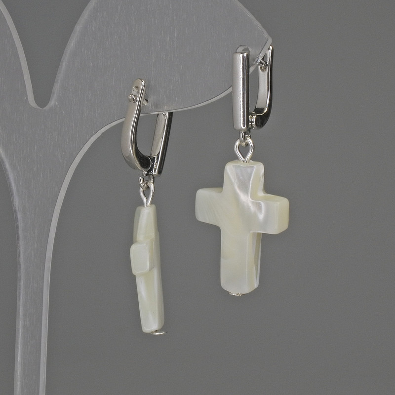 Kolczyki Perlamurt krzyż 20×16 mm ±, długość 38 mm ±