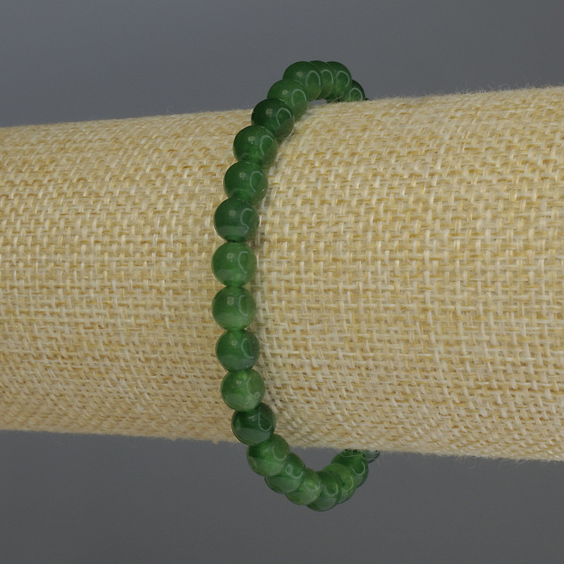 Bransoletka z chryzoprazem — gładkie kulki, średnica 6 mm, długość 18 cm, elastyczna