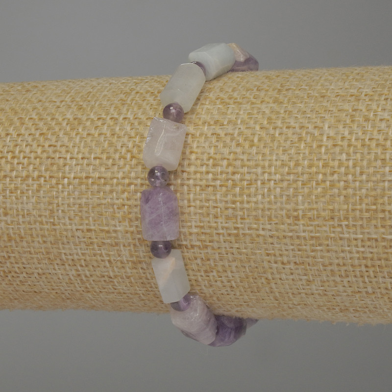 Bransoletka z ametystu fasetowanego, cylindryczna, średnica 10×7 mm, gładka kulka 4 mm, długość 18 cm, elastyczna