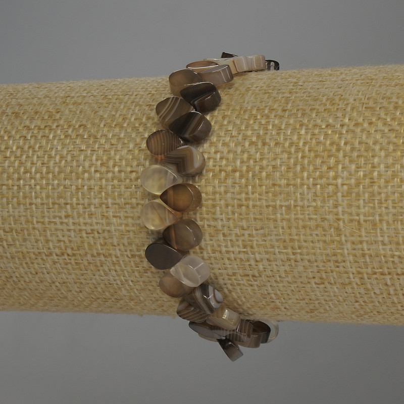 Bransoletka z agatu w kształcie kropli, średnica 8×6 mm, długość 18 cm, elastyczna
