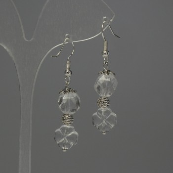 Kolczyki z górskiego kryształu, fasetowane, średnica 10 × 8 mm, zawieszka w kształcie koniczyny 10 mm, długość 44 mm