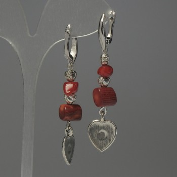 Kolczyki z korala z metalowymi wstawkami, długość 57 mm+