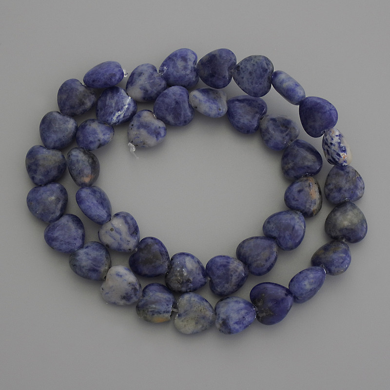 Koraliki sodalit w kształcie serca, naturalny kamień, średnica 10×10 mm, długość nici około 38 cm