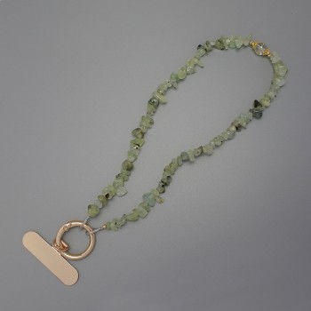 Brelok do telefonu z prehnitu – drobne koraliki 4–10×2–4 mm + pierścień, średnica 24 mm, długość 40 cm (37 cm po koralikach)