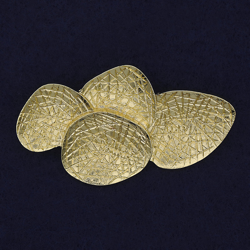 Broszka Akcent z metalem złocistym 64×36 mm+