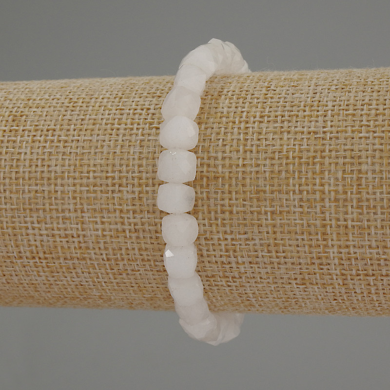 Bransoletka z białego kwarcu – fasetowane kostki, średnica 6 mm, długość 18 cm, elastyczna baza