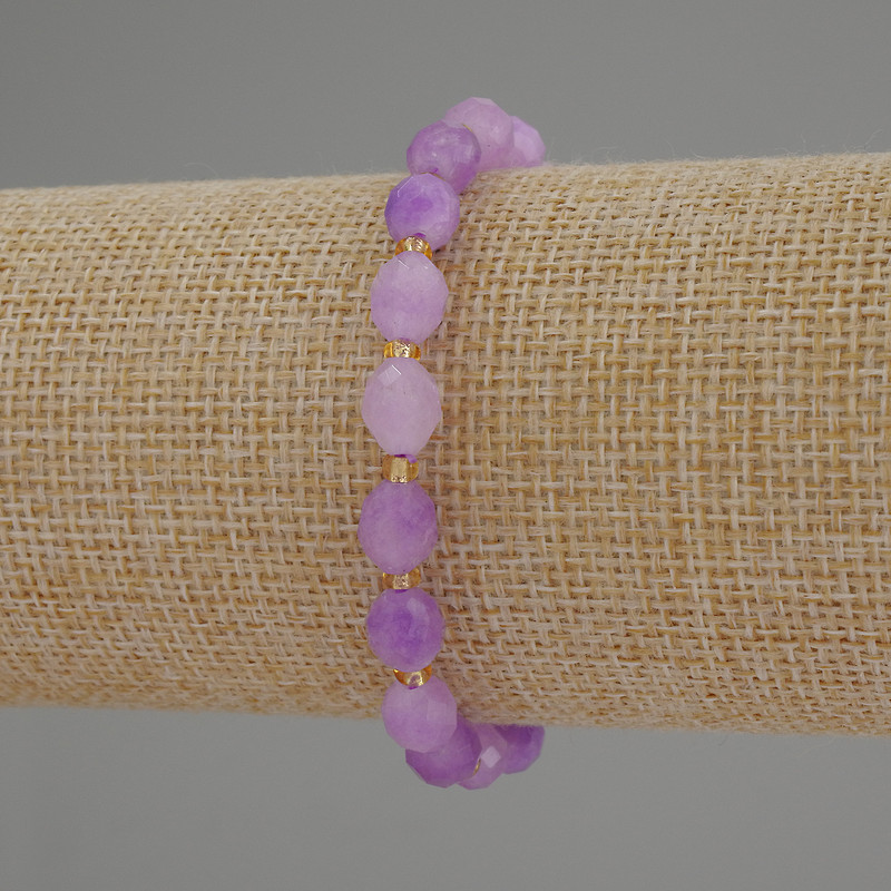 Bransoletka z lawendowego ametystu, fasetowane koraliki 8×6 mm, drobne koraliki 3 mm, długość 18 cm, elastyczna
