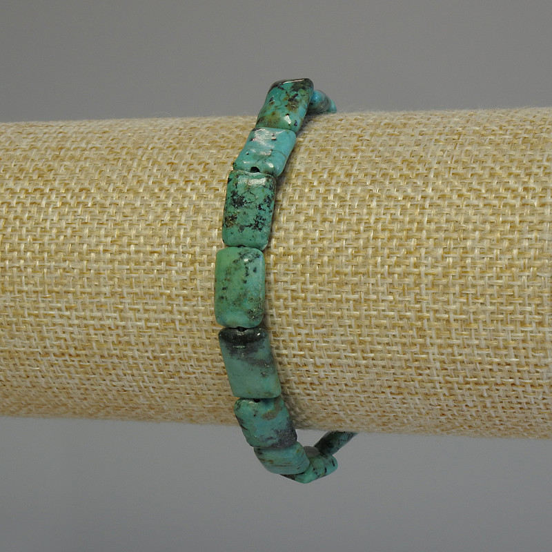Bransoletka z afrykańskiego turkusu w prostokącie, średnica około 11×7 mm, długość 18 cm, elastyczna