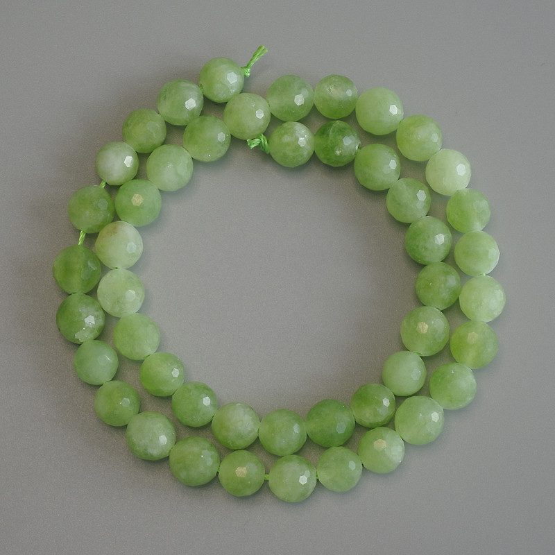 Koraliki z naturalnego kamienia – chryzolit oliwin – fasetowana kula, średnica 8 mm ±, długość 36 cm ±