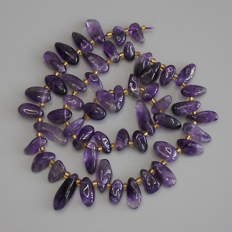 Koraliki ametystu w kształcie motyli, 13×6 mm; koraliki 3 mm; na nitce, długość 39 cm