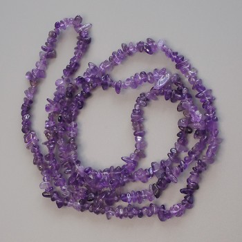 Koraliki ametyst w kawałkach, średnica 7–9×3 mm, długość 78 cm, na żyłce