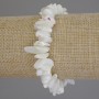 Bransoletka z drobinek masy perłowej, średnica 8-12×3-5 mm, długość 18 cm (rozciągliwa)