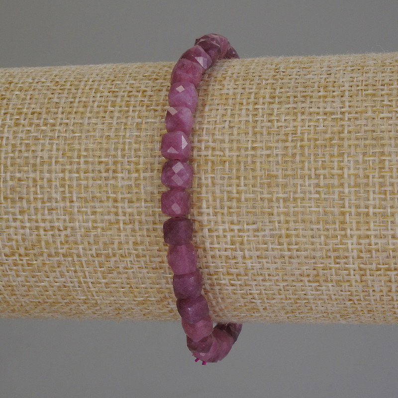 Bransoletka z fasetowanego turmalinu, kostka 5 mm, długość 18 cm (elastyczna)